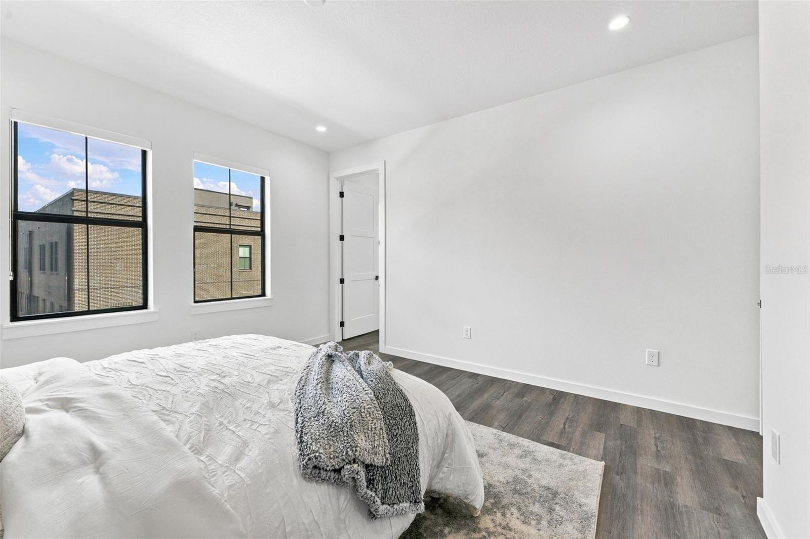 1218 E KAY ST #27 — photo 22