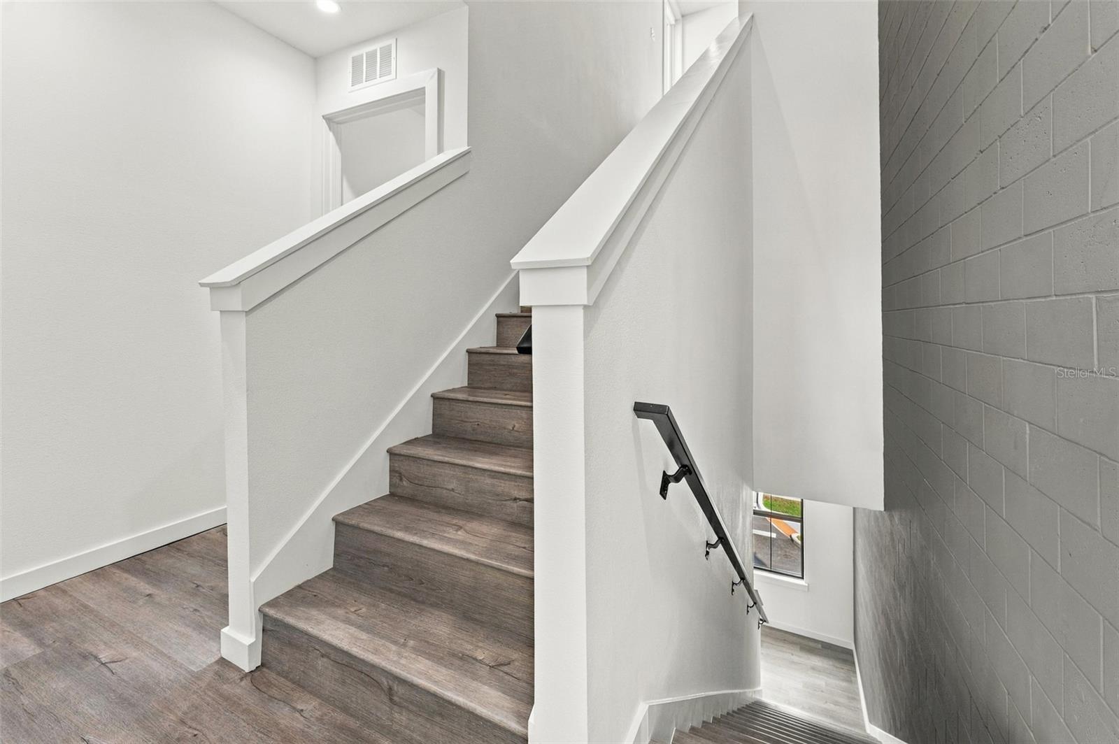 1218 E KAY ST #27 — photo 20