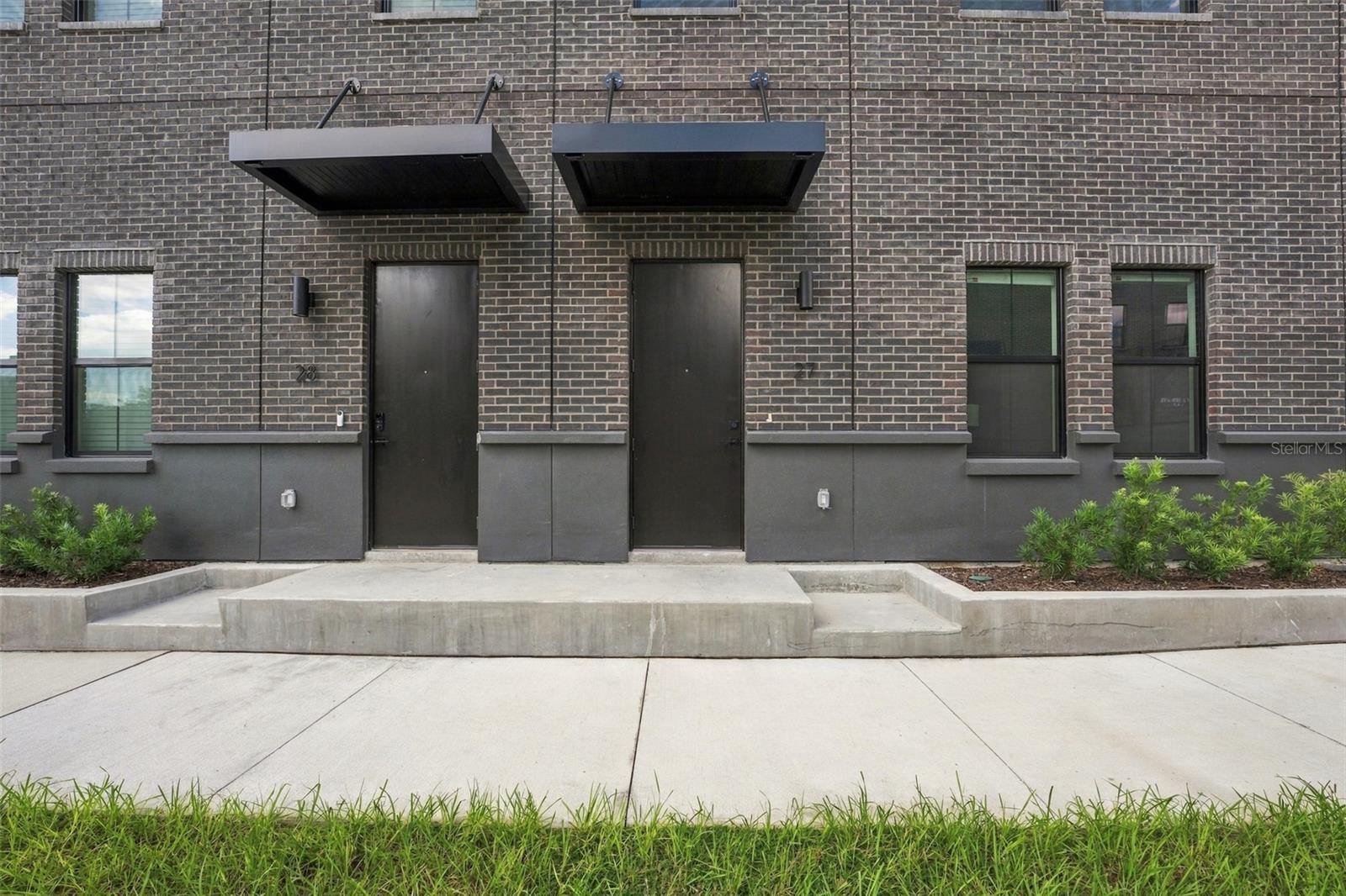 1218 E KAY ST #27 — photo 2