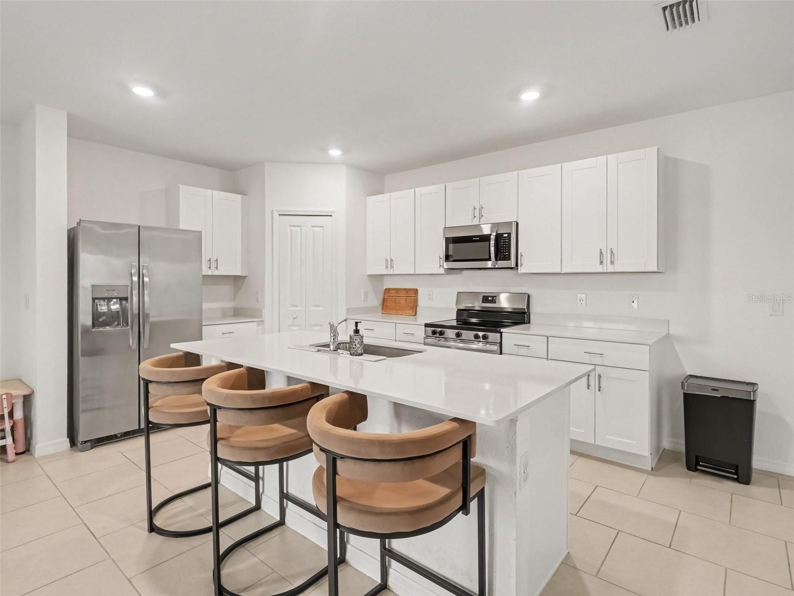 3805 AMBERSWEET XING — photo 11