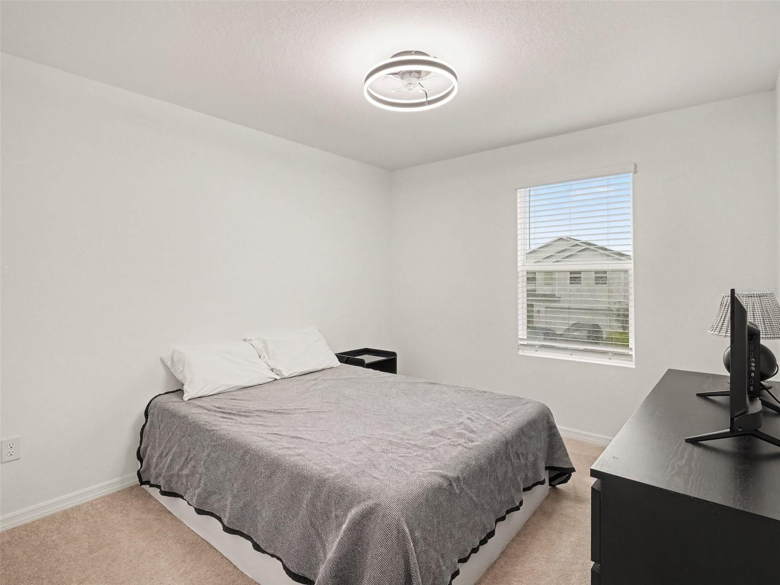 3805 AMBERSWEET XING — photo 24
