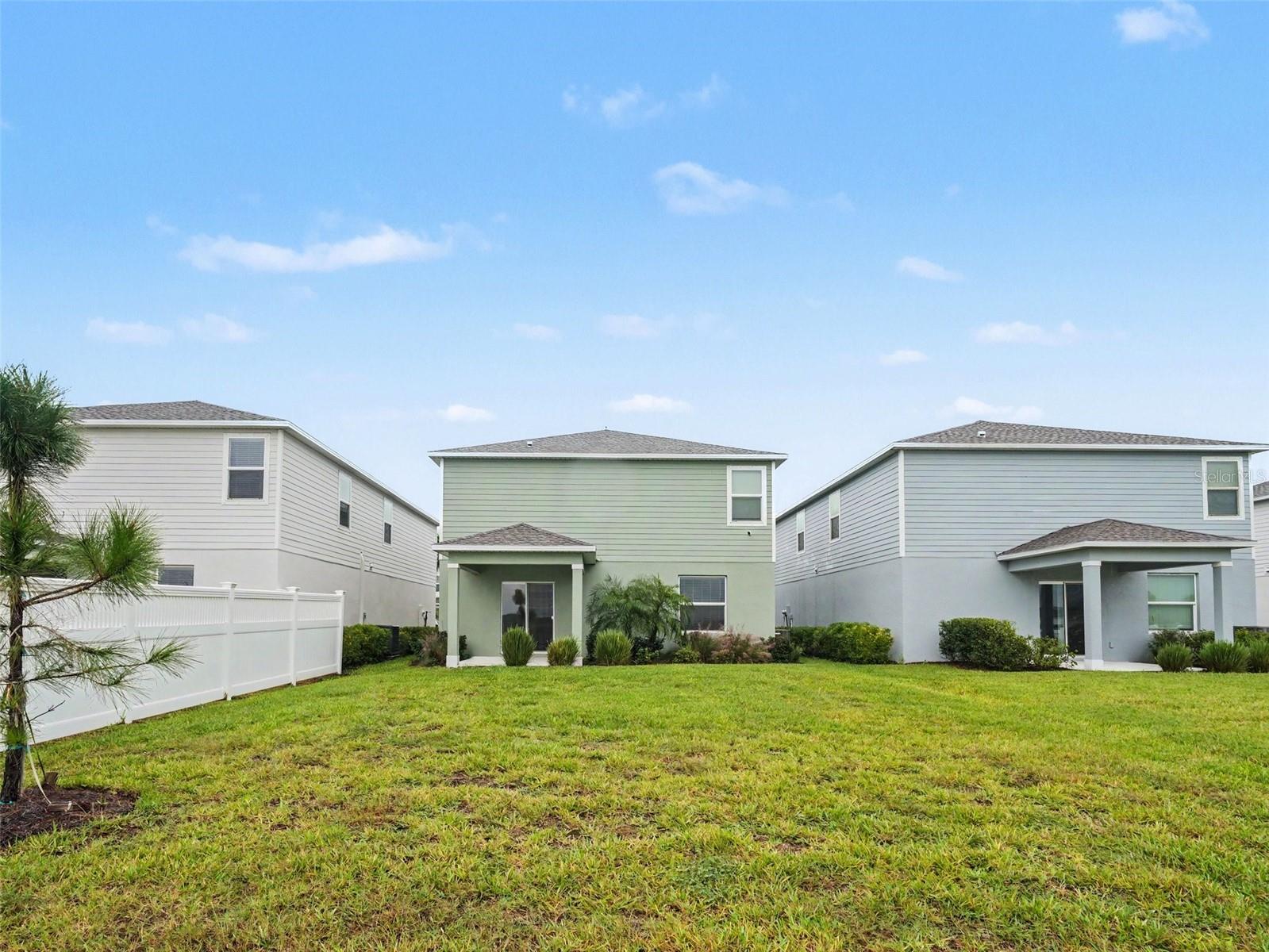 3805 AMBERSWEET XING — photo 32
