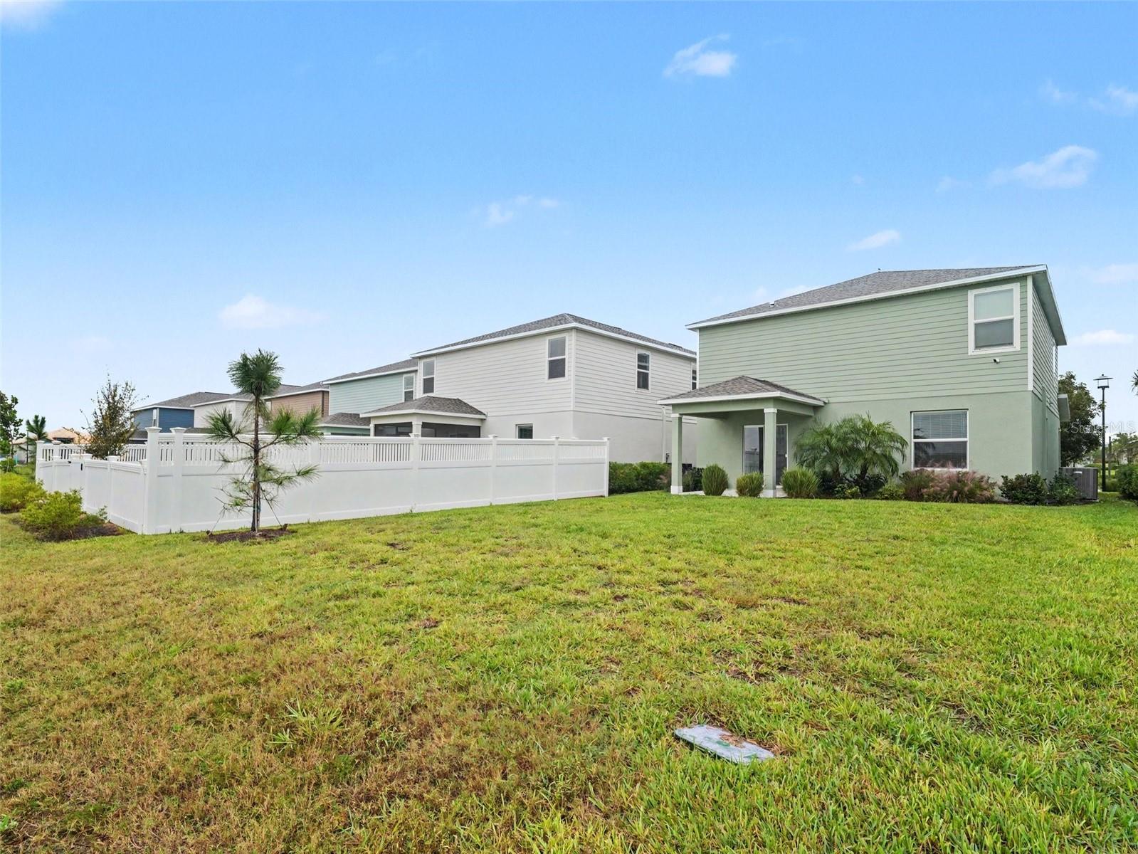 3805 AMBERSWEET XING — photo 34