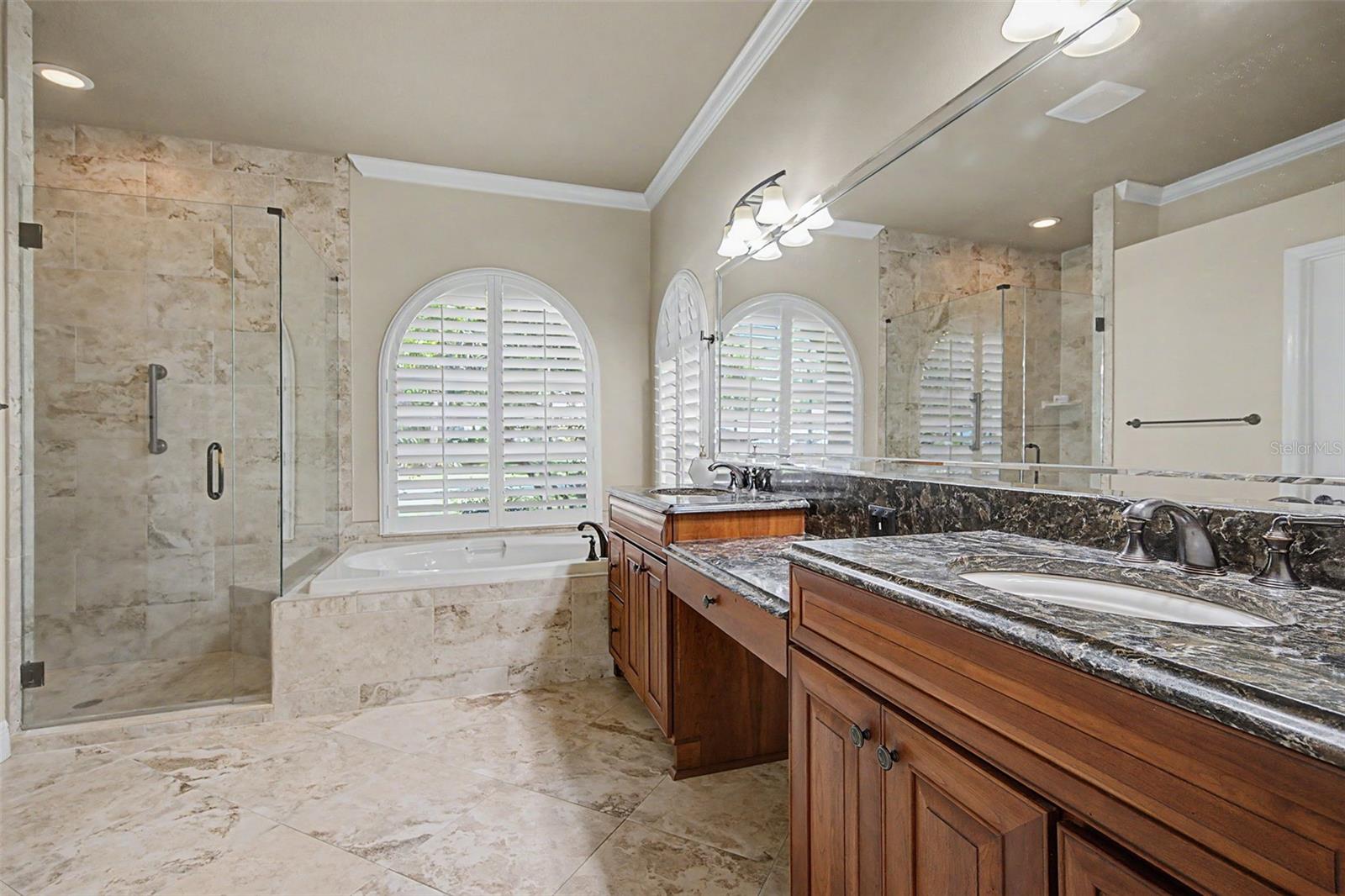 1558 E LAKE WOODLANDS PKWY — photo 18