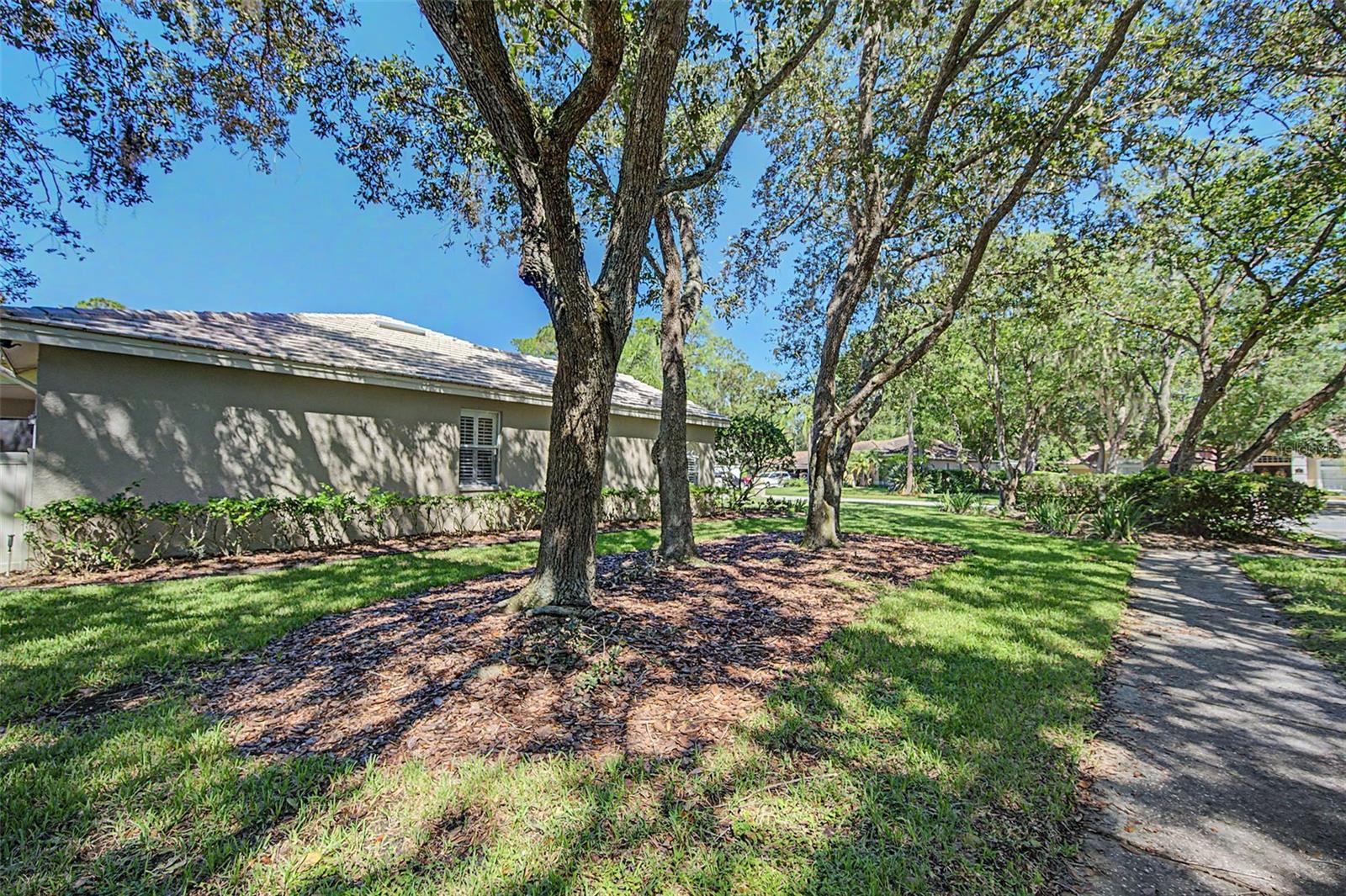 1558 E LAKE WOODLANDS PKWY — photo 34
