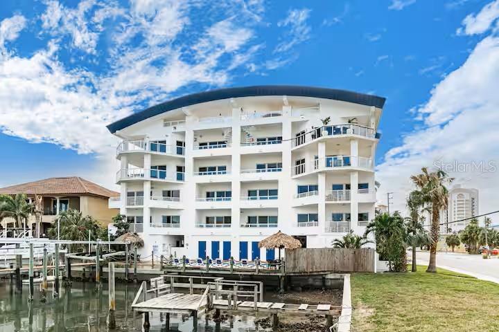 100 BAYSIDE DR #101 — photo 32