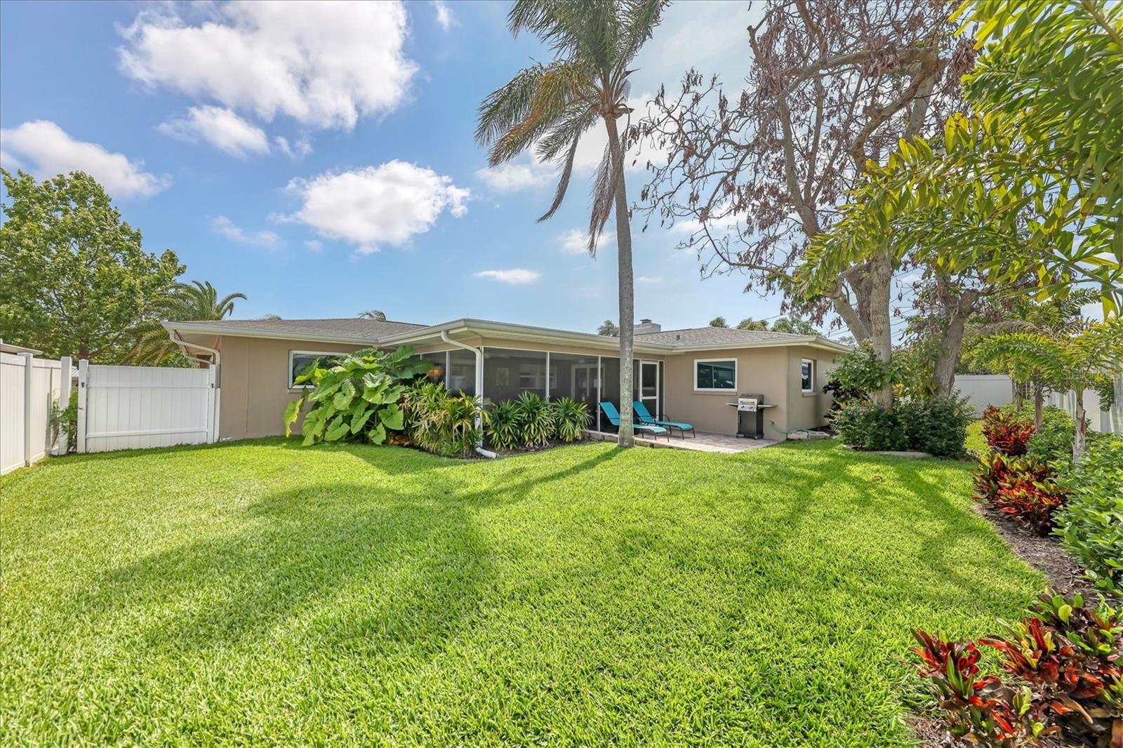 3671 AVOCADO RD — photo 33