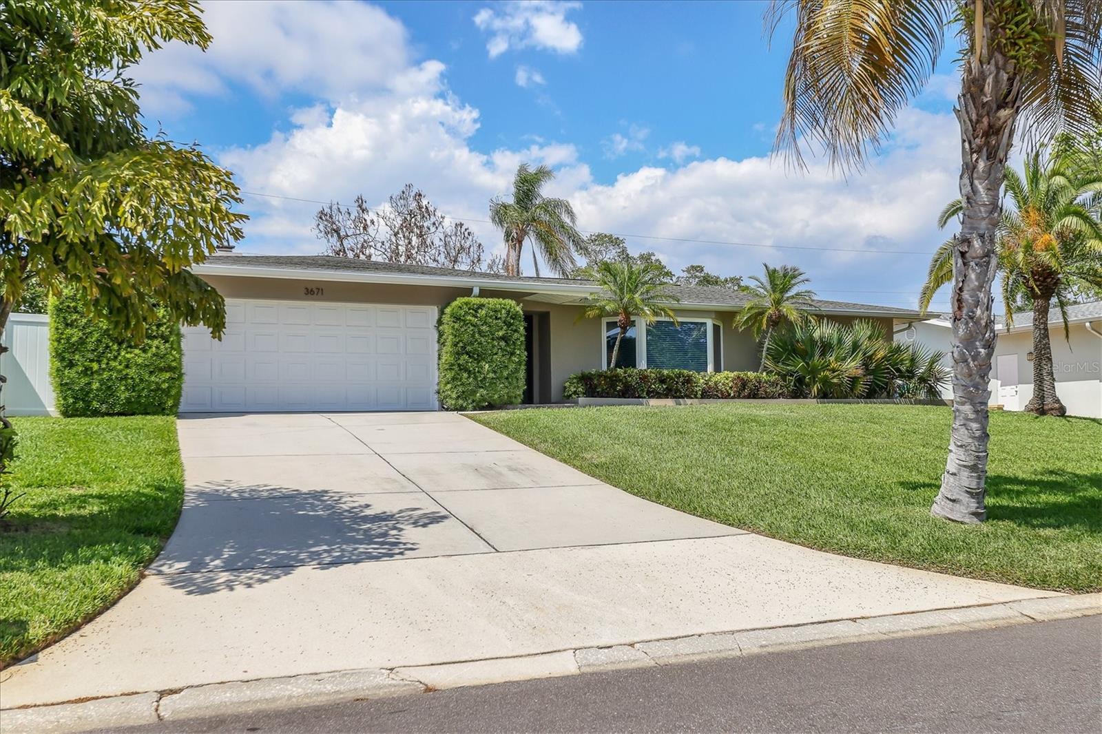 3671 AVOCADO RD — photo 2