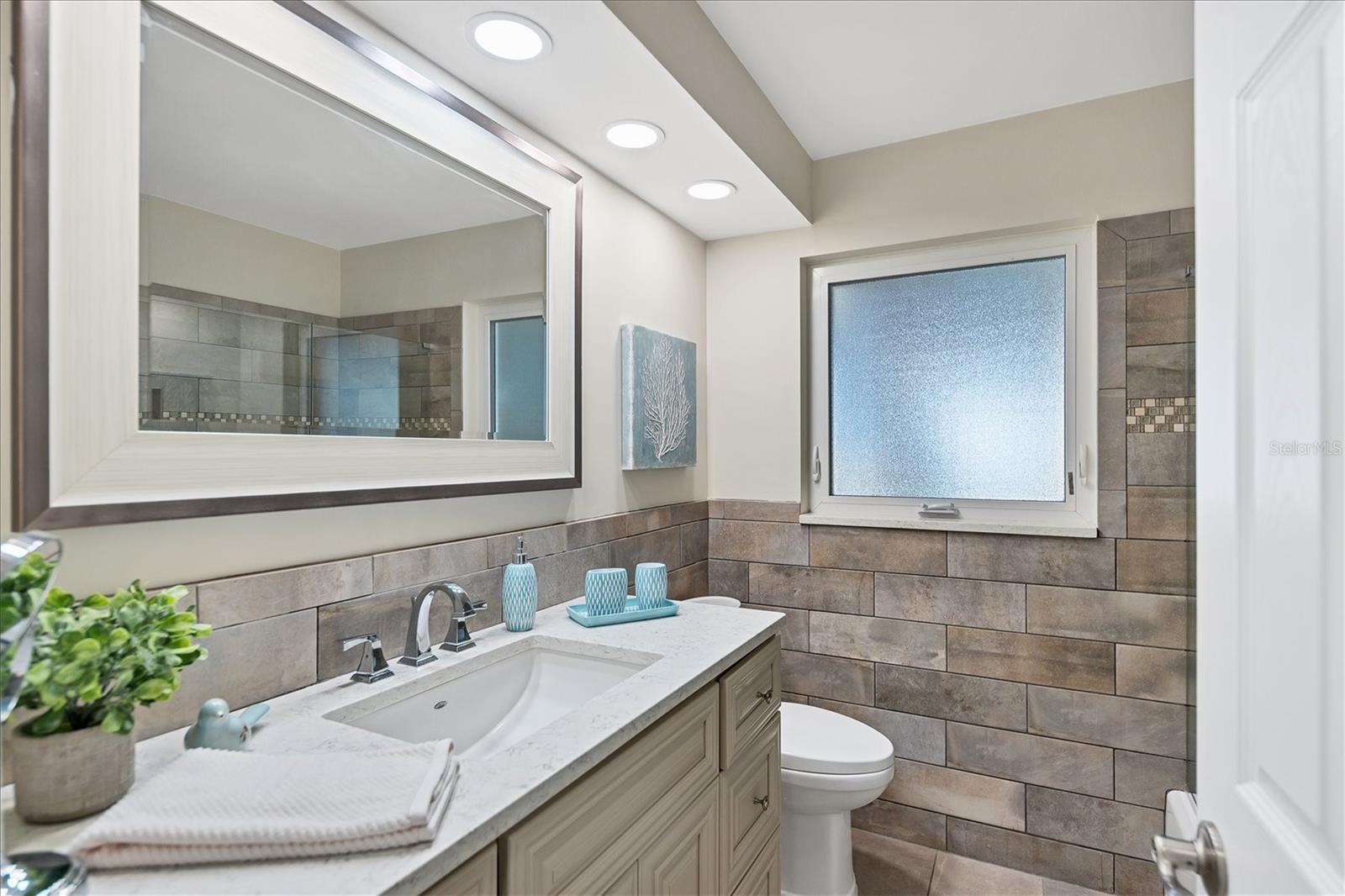 3671 AVOCADO RD — photo 22