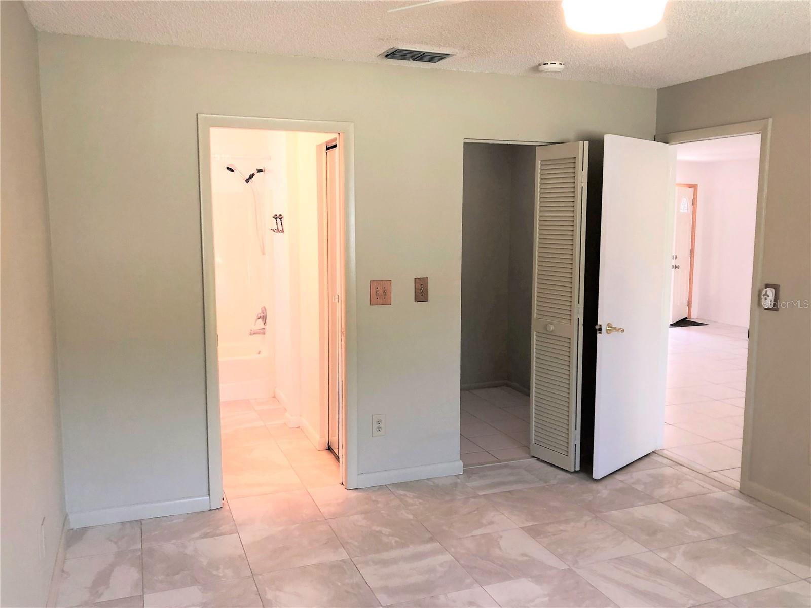3254 PINE HAVEN DR — photo 8