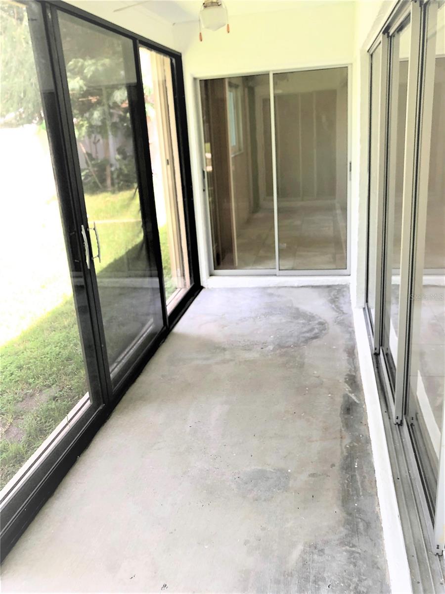 3254 PINE HAVEN DR — photo 12