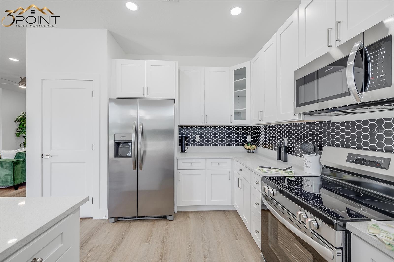2713 SAN LUIS RD — photo 23