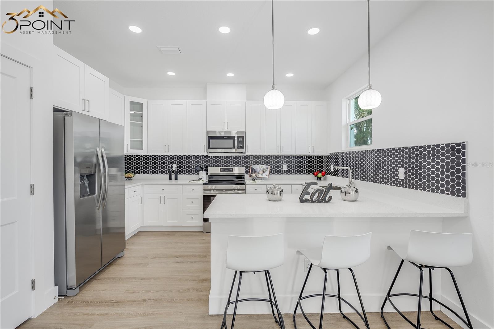 2713 SAN LUIS RD — photo 21