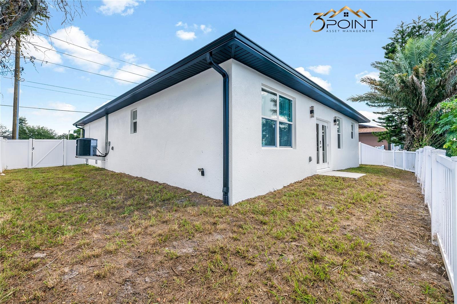 2713 SAN LUIS RD — photo 39