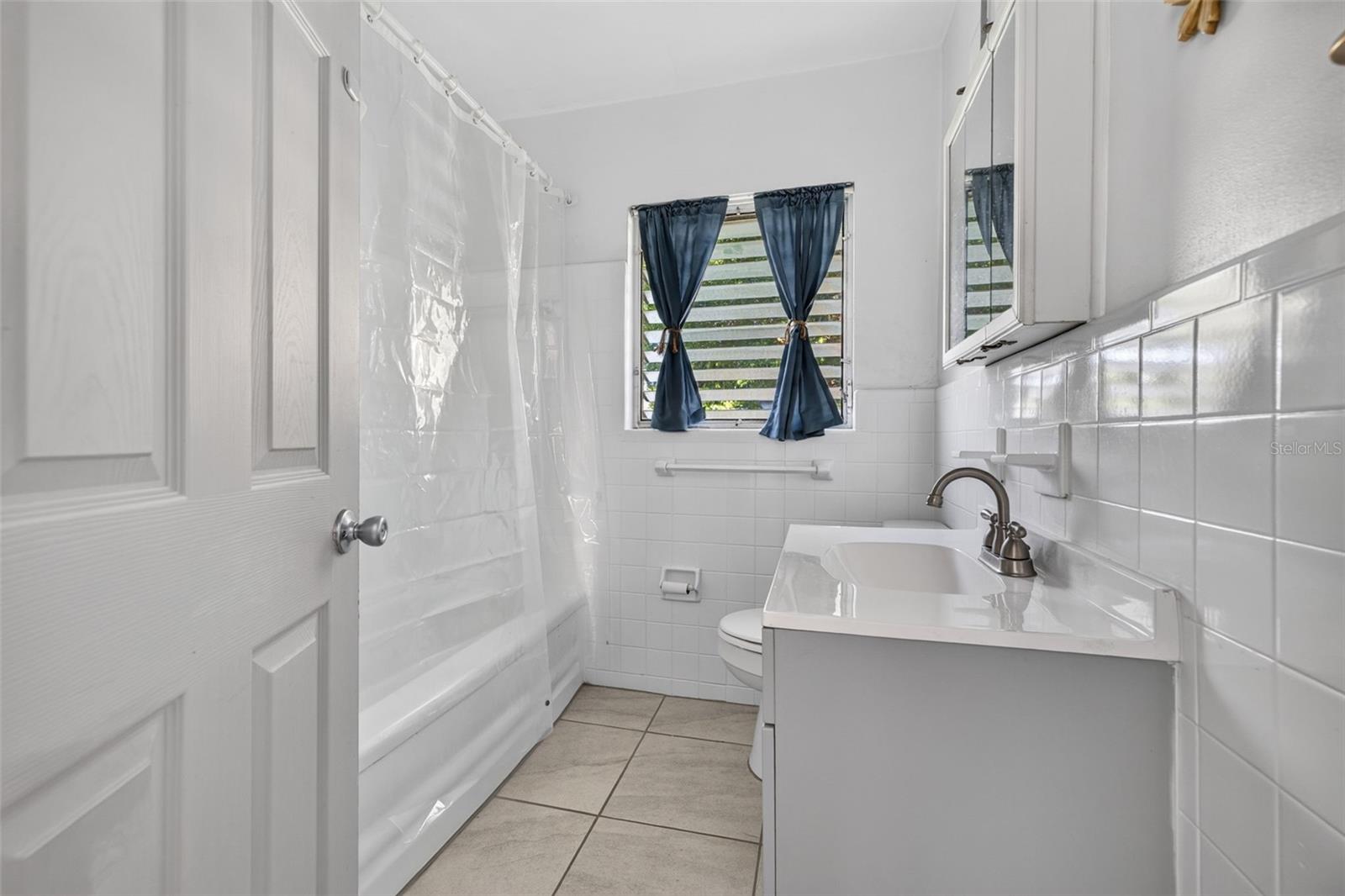 1835 WEST DR — photo 15