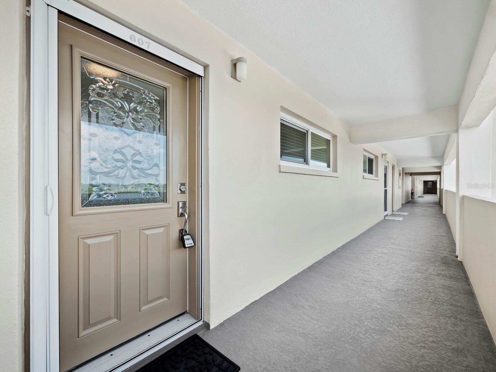 512 W VENICE AVE #607 — photo 59