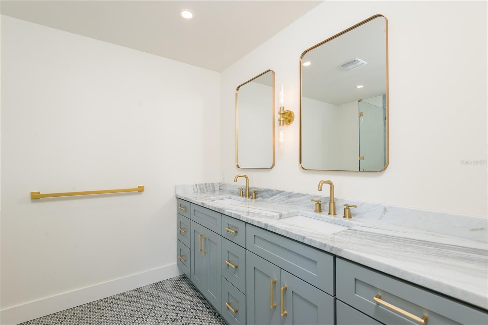 4711 W EL PRADO BLVD — photo 16
