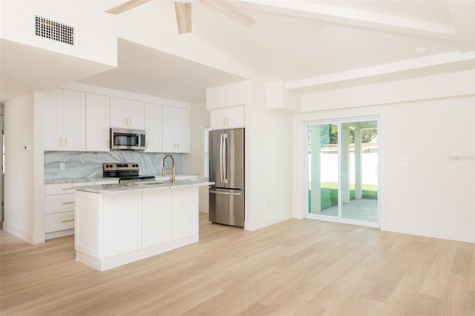 4711 W EL PRADO BLVD — photo 10