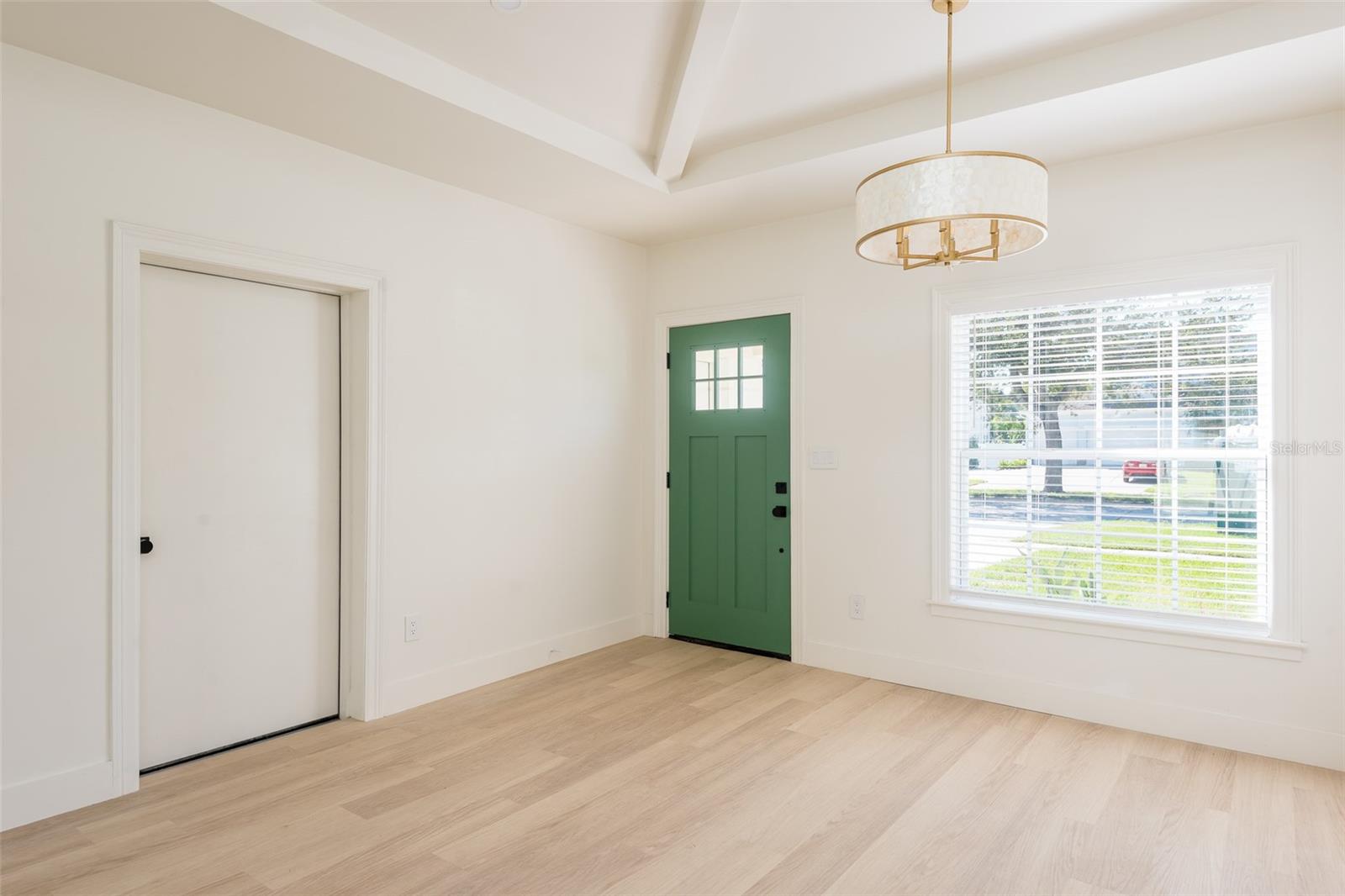 4711 W EL PRADO BLVD — photo 8