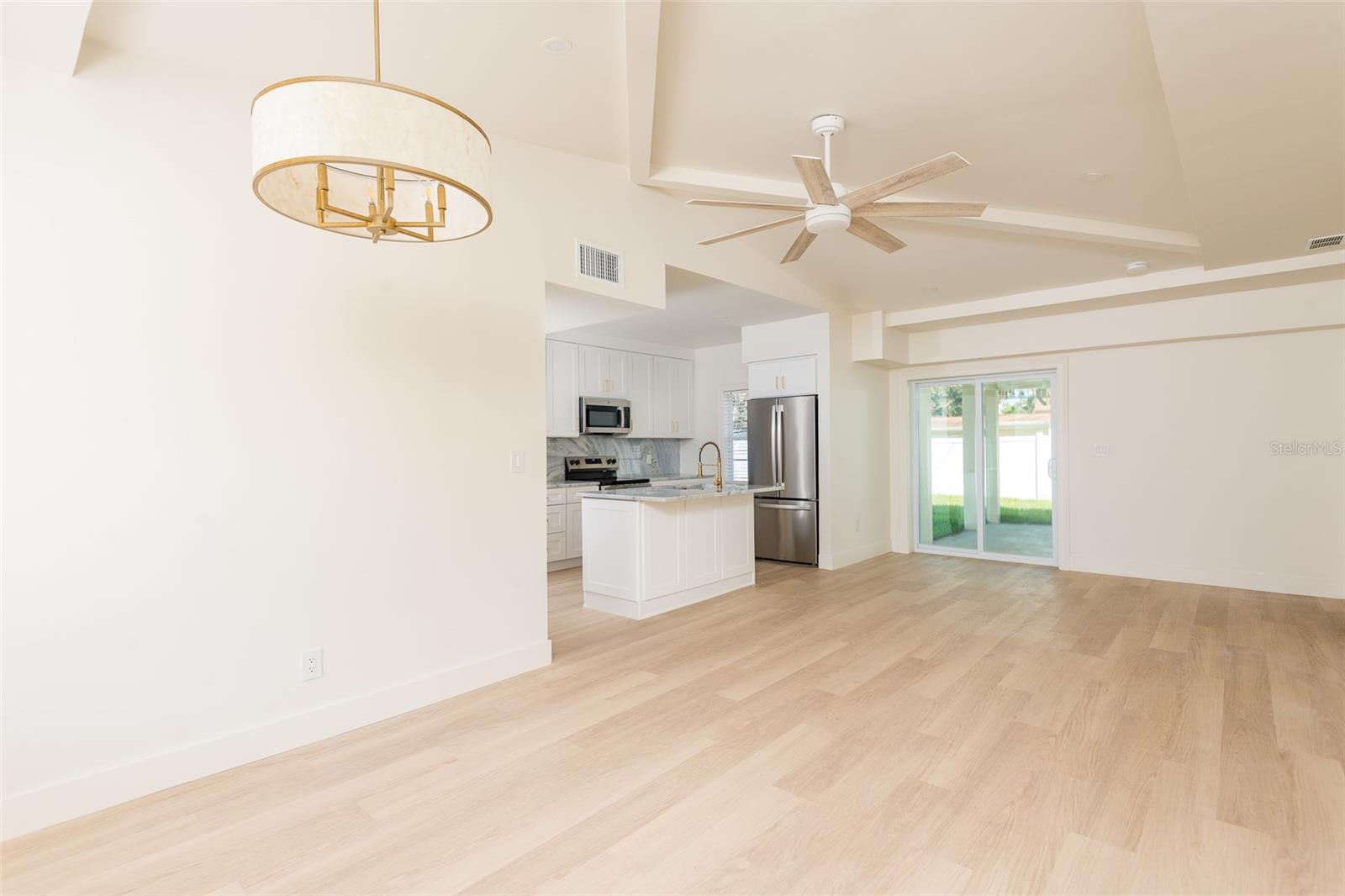 4711 W EL PRADO BLVD — photo 9