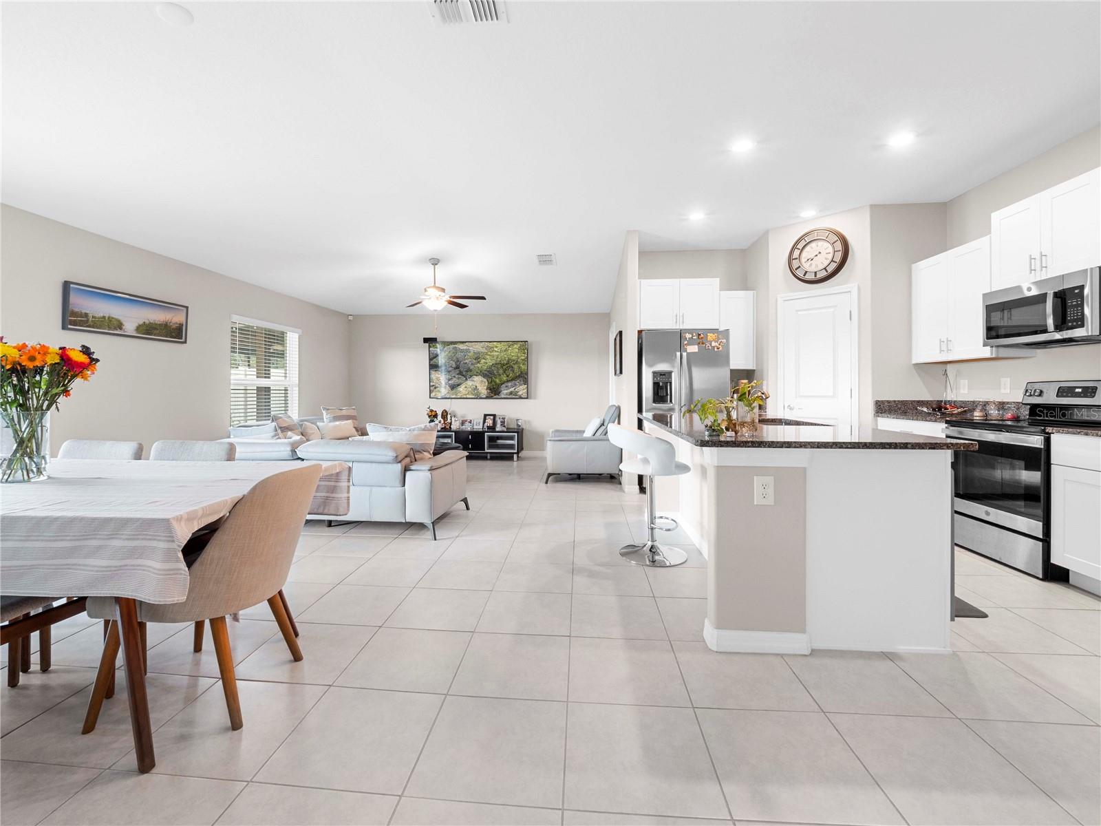 15436 MILLER CREEK DR — photo 11