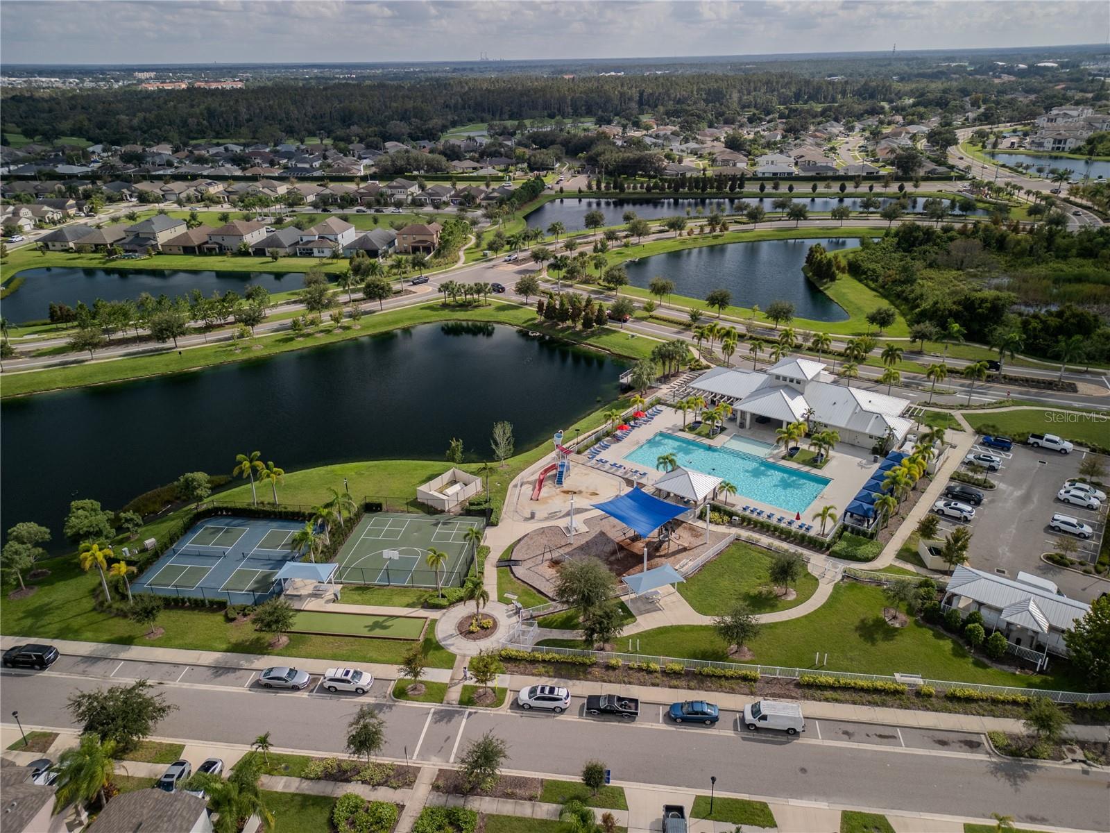 15436 MILLER CREEK DR — photo 41
