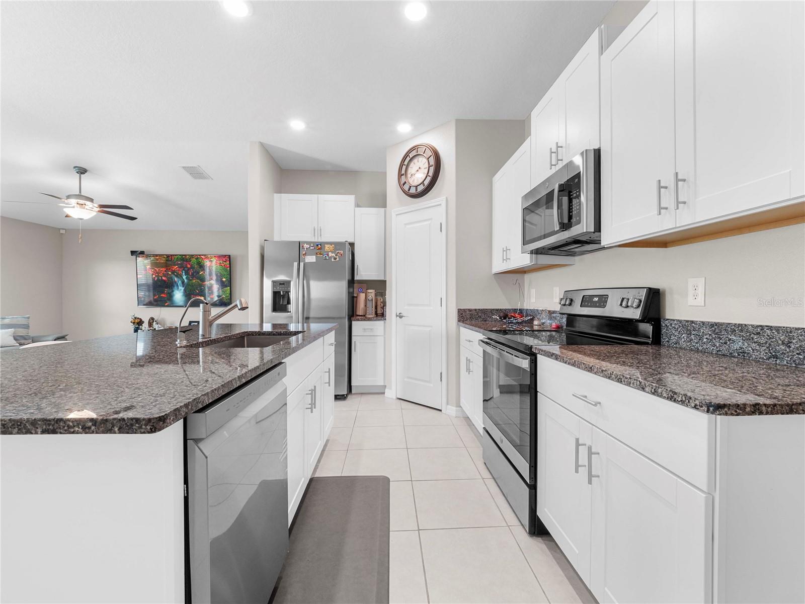 15436 MILLER CREEK DR — photo 9