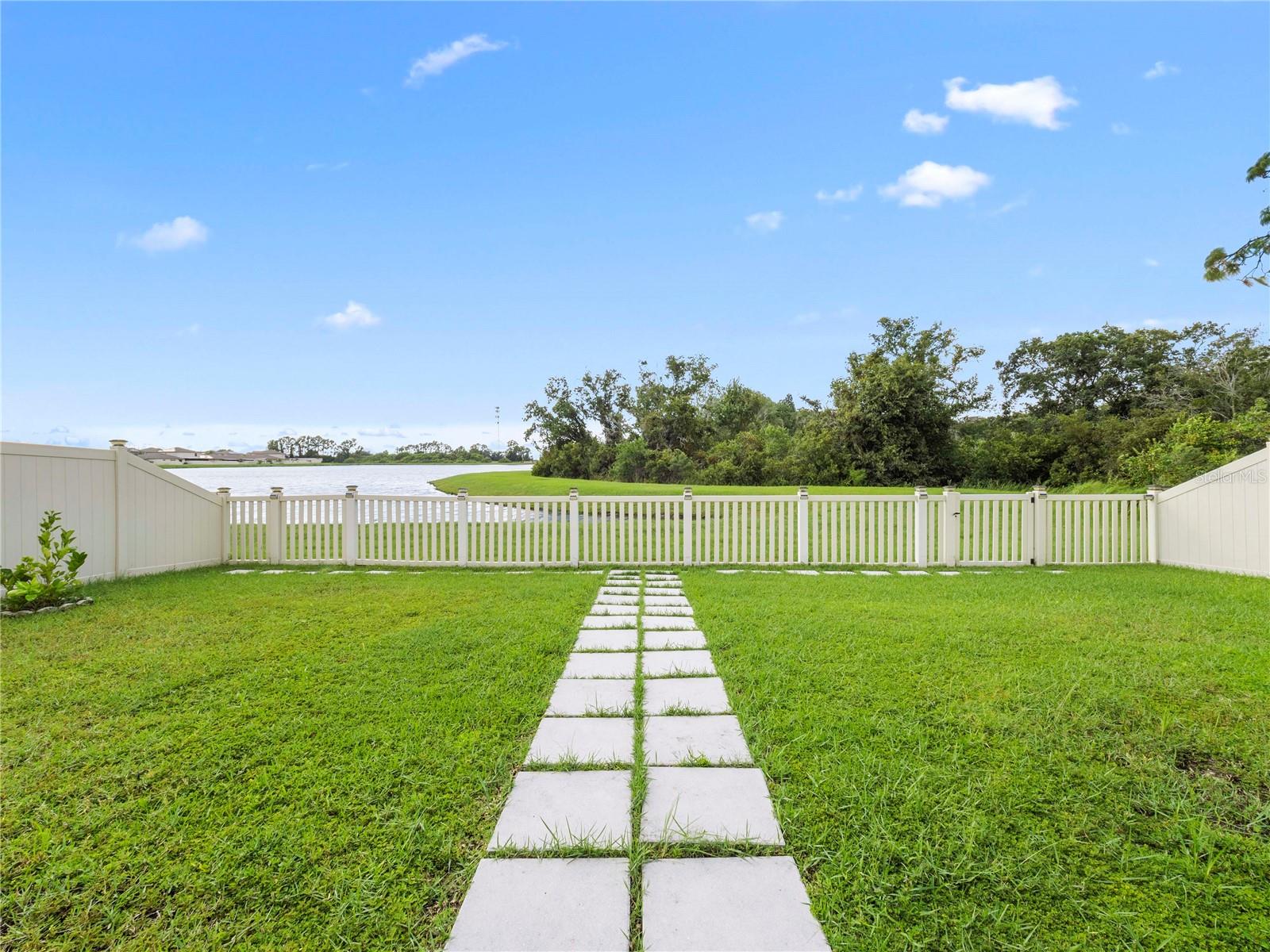15436 MILLER CREEK DR — photo 49