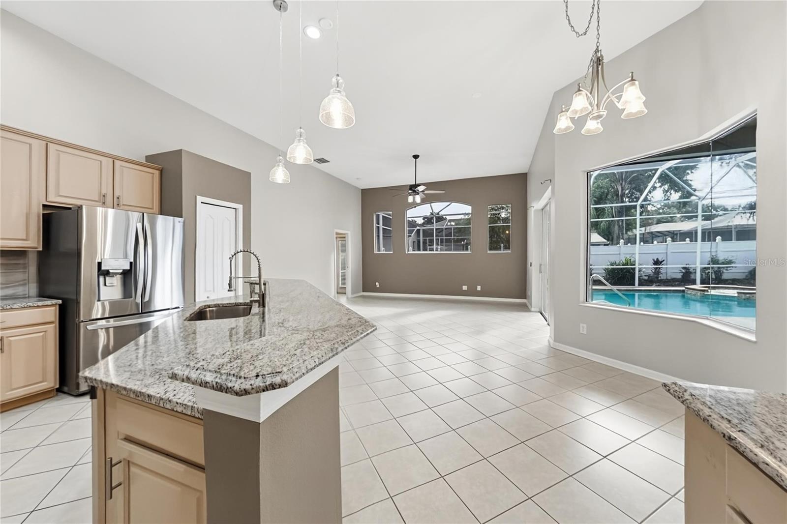 219 RONJA LN — photo 7