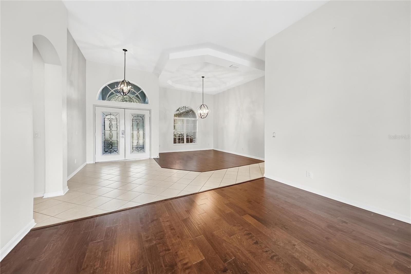 219 RONJA LN — photo 3