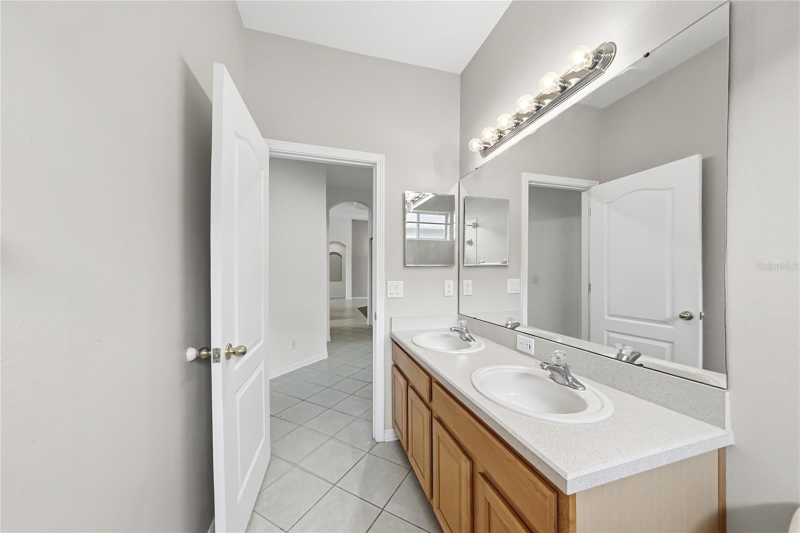 219 RONJA LN — photo 18
