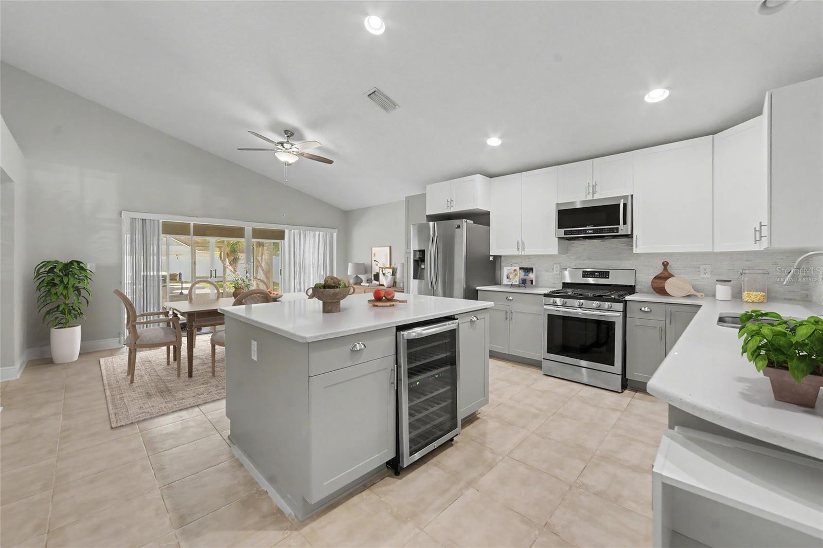 6241 CRICKETHOLLOW DR — photo 4