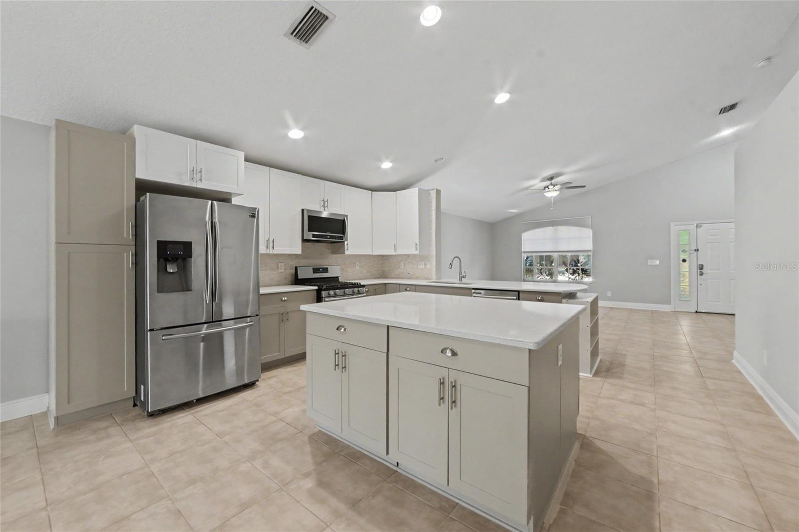 6241 CRICKETHOLLOW DR — photo 6