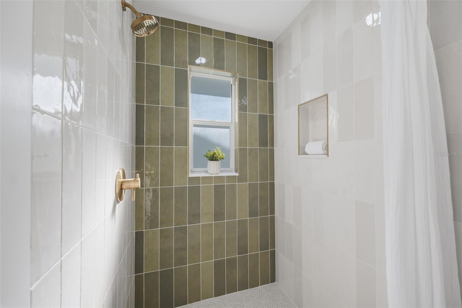 1070 CAPTAINS WAY — photo 15