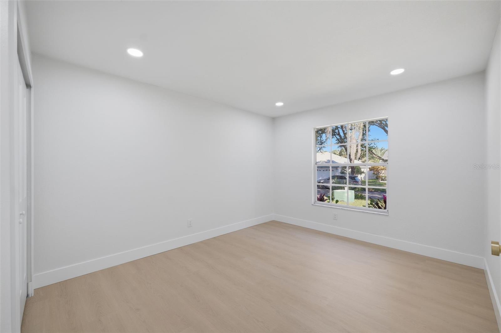 1070 CAPTAINS WAY — photo 19