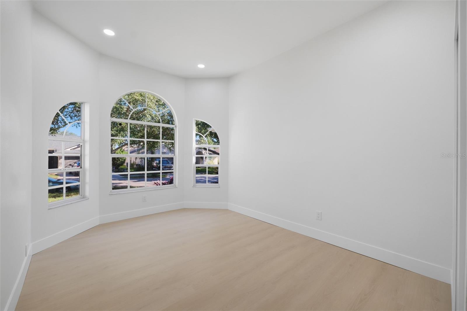 1070 CAPTAINS WAY — photo 17