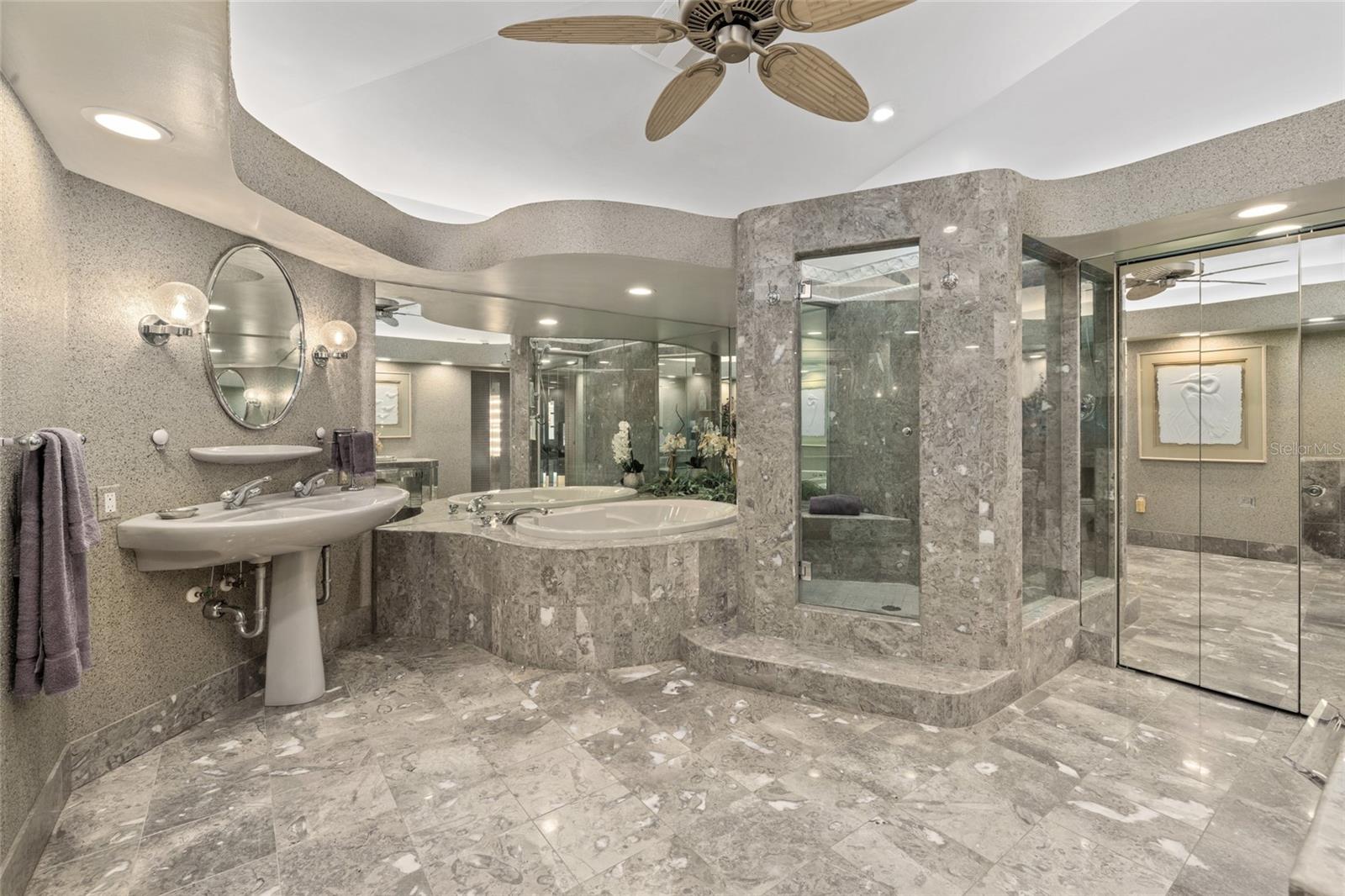 1749 SANDALWOOD DR — photo 29