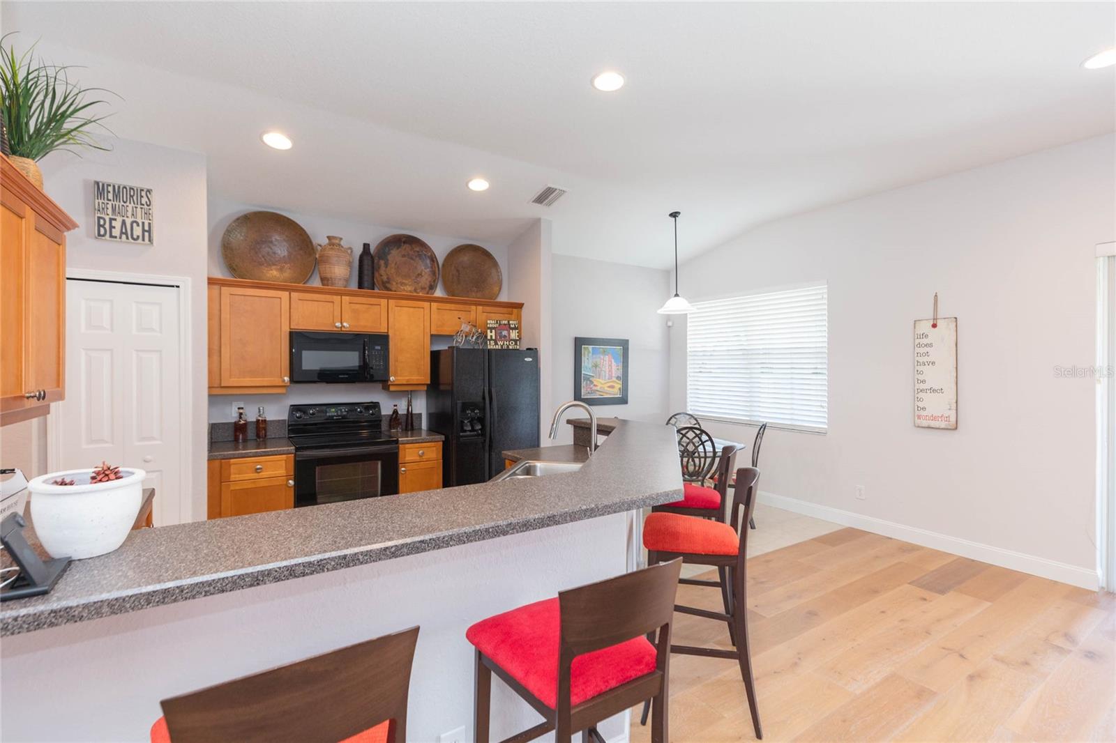 11817 HOLLY CREST LN — photo 20