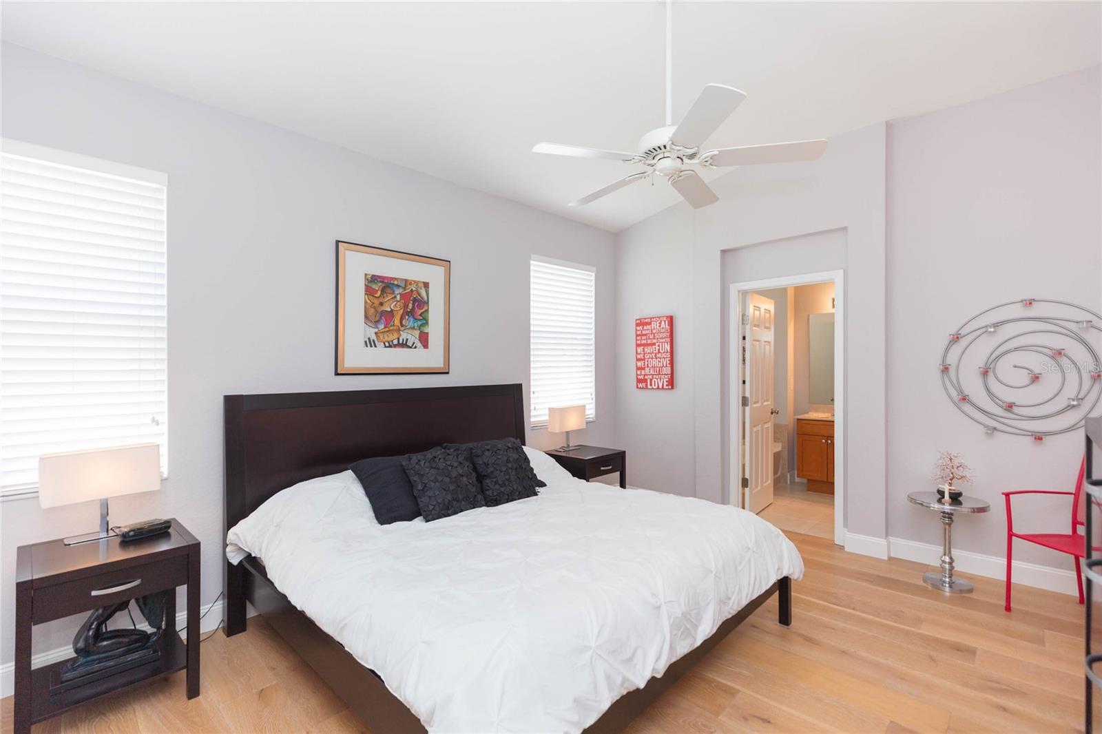 11817 HOLLY CREST LN — photo 24