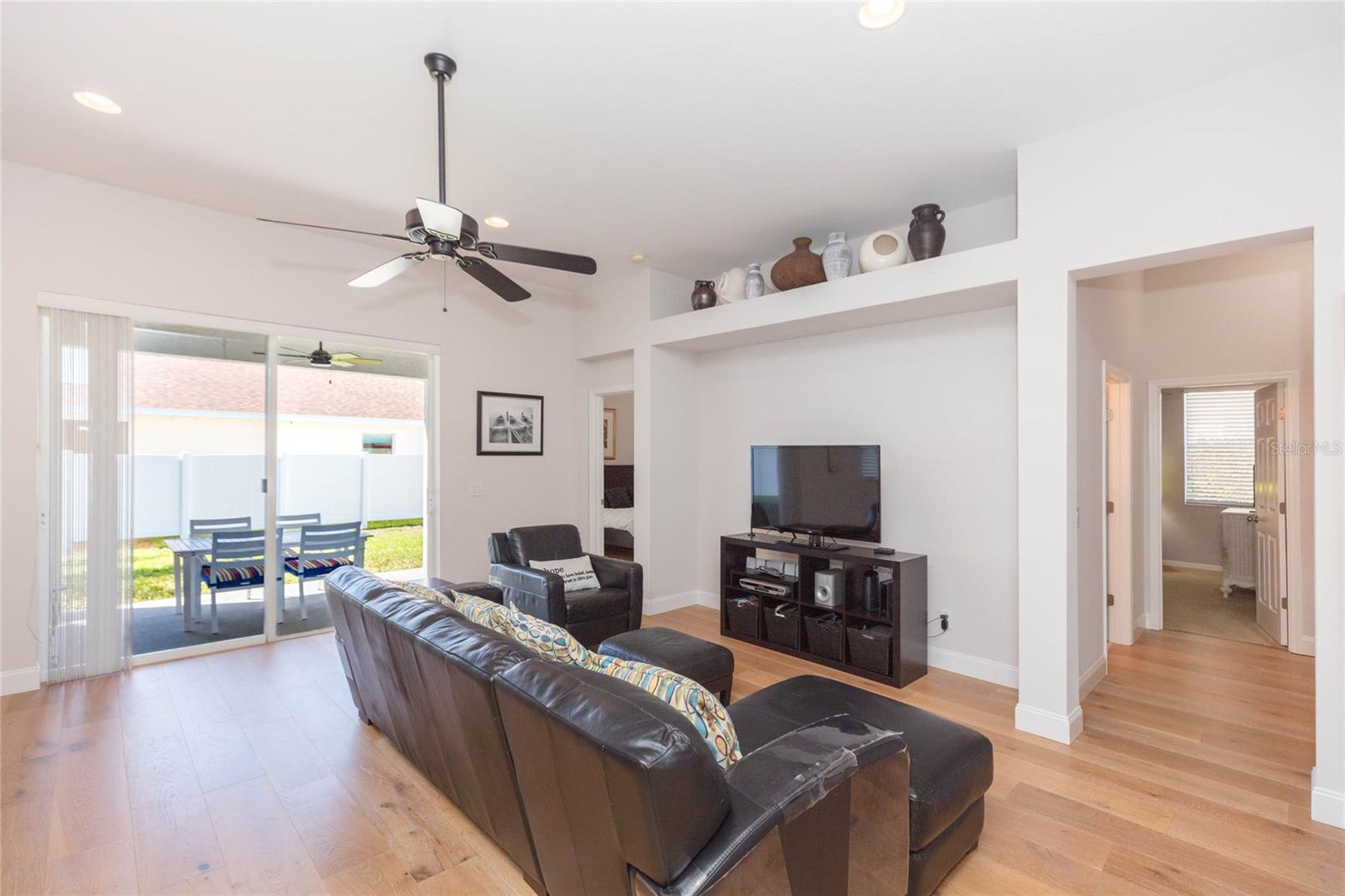 11817 HOLLY CREST LN — photo 14