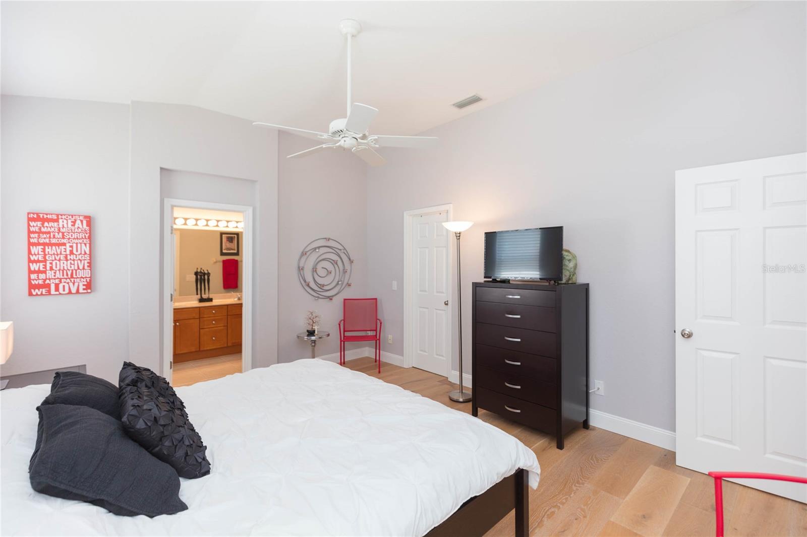 11817 HOLLY CREST LN — photo 25