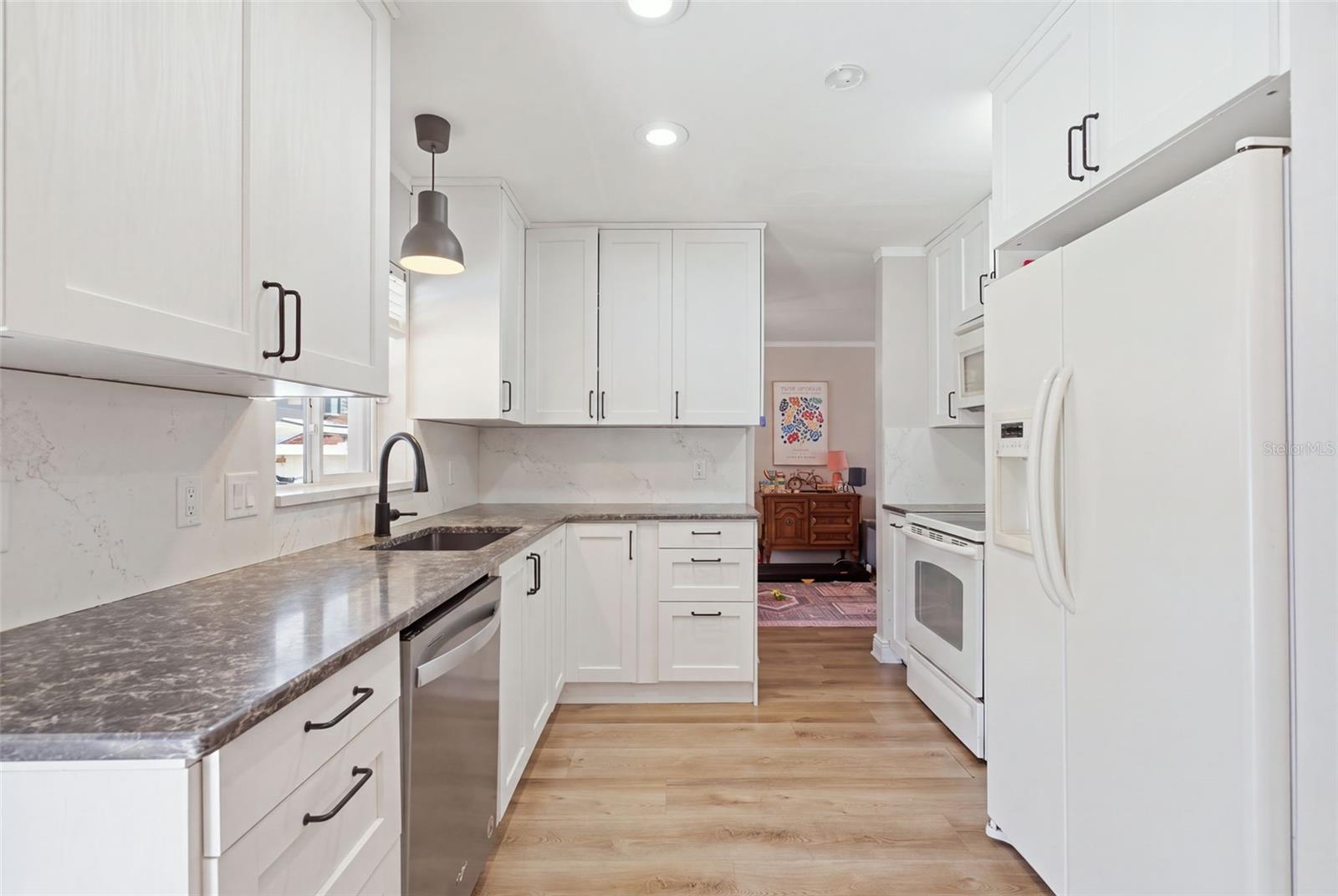 1006 N HABANA AVE — photo 5