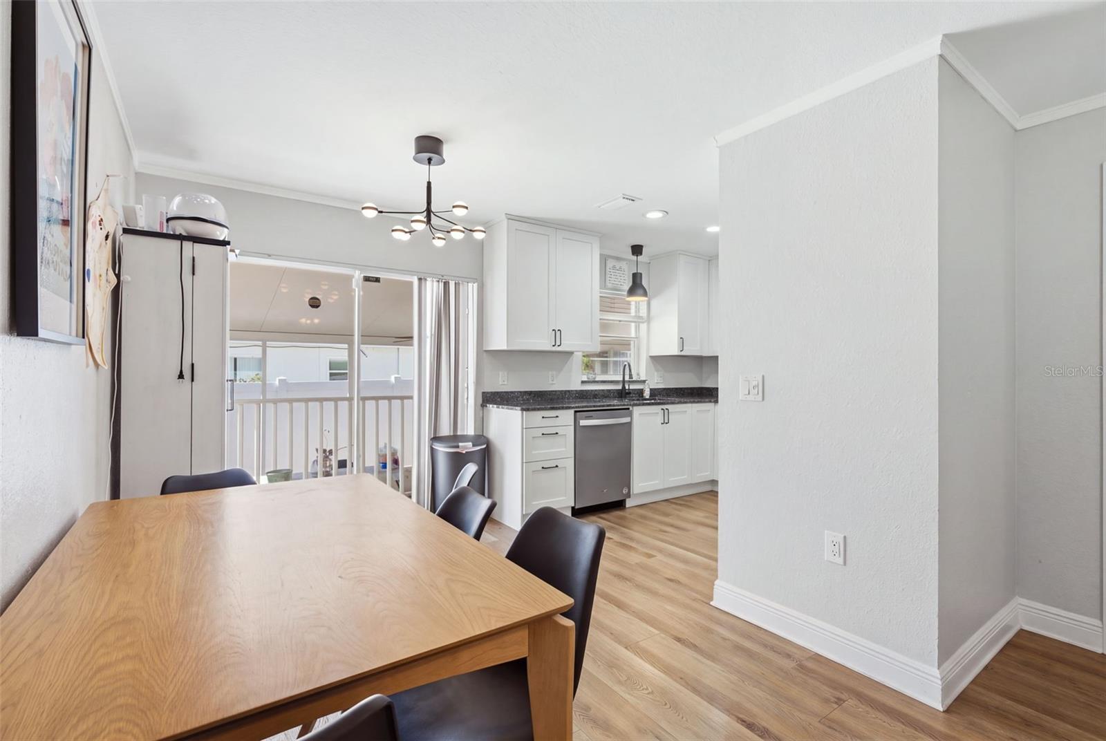 1006 N HABANA AVE — photo 9