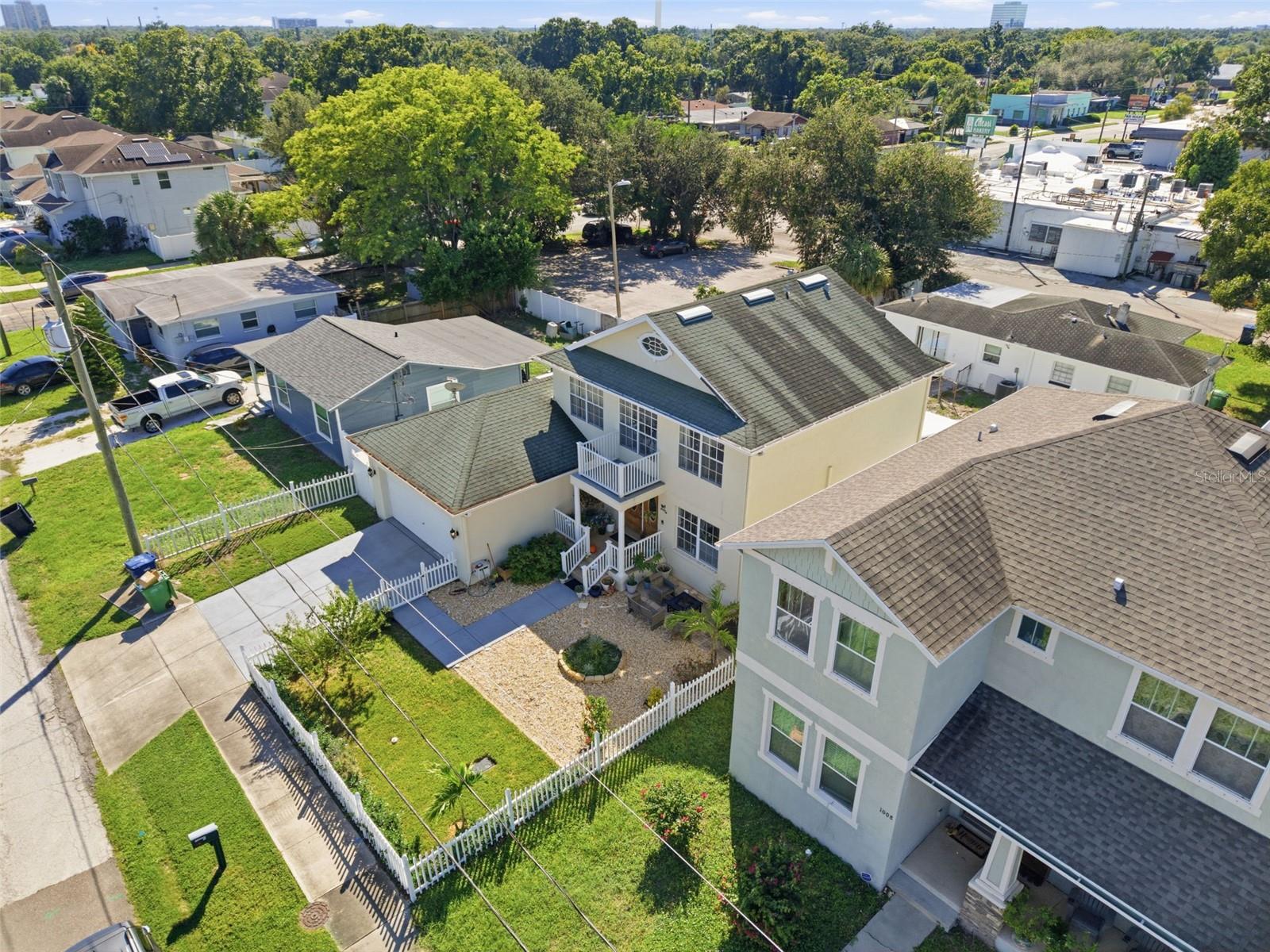 1006 N HABANA AVE — photo 28