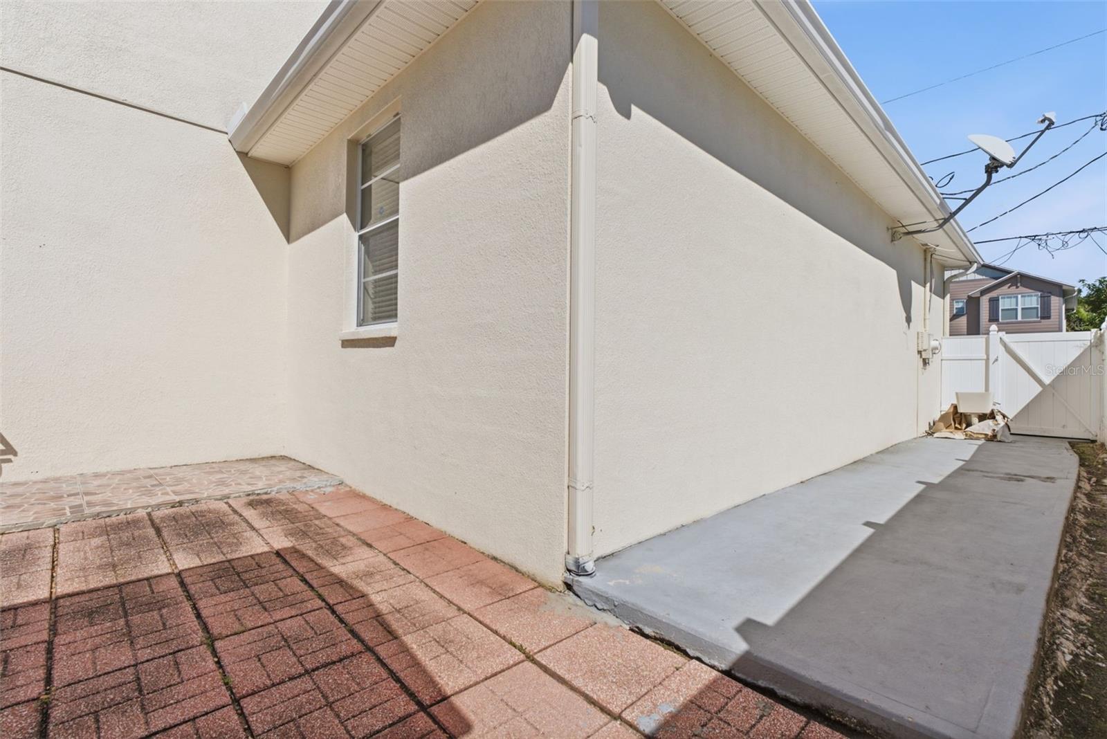 1006 N HABANA AVE — photo 26