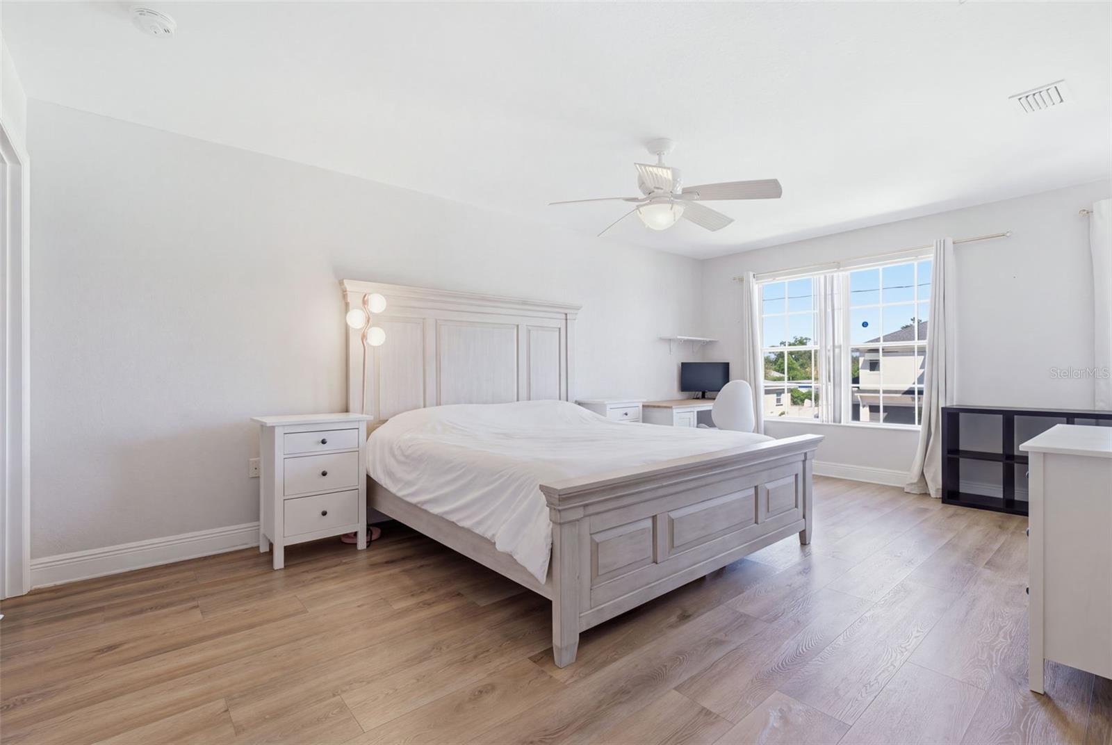 1006 N HABANA AVE — photo 12