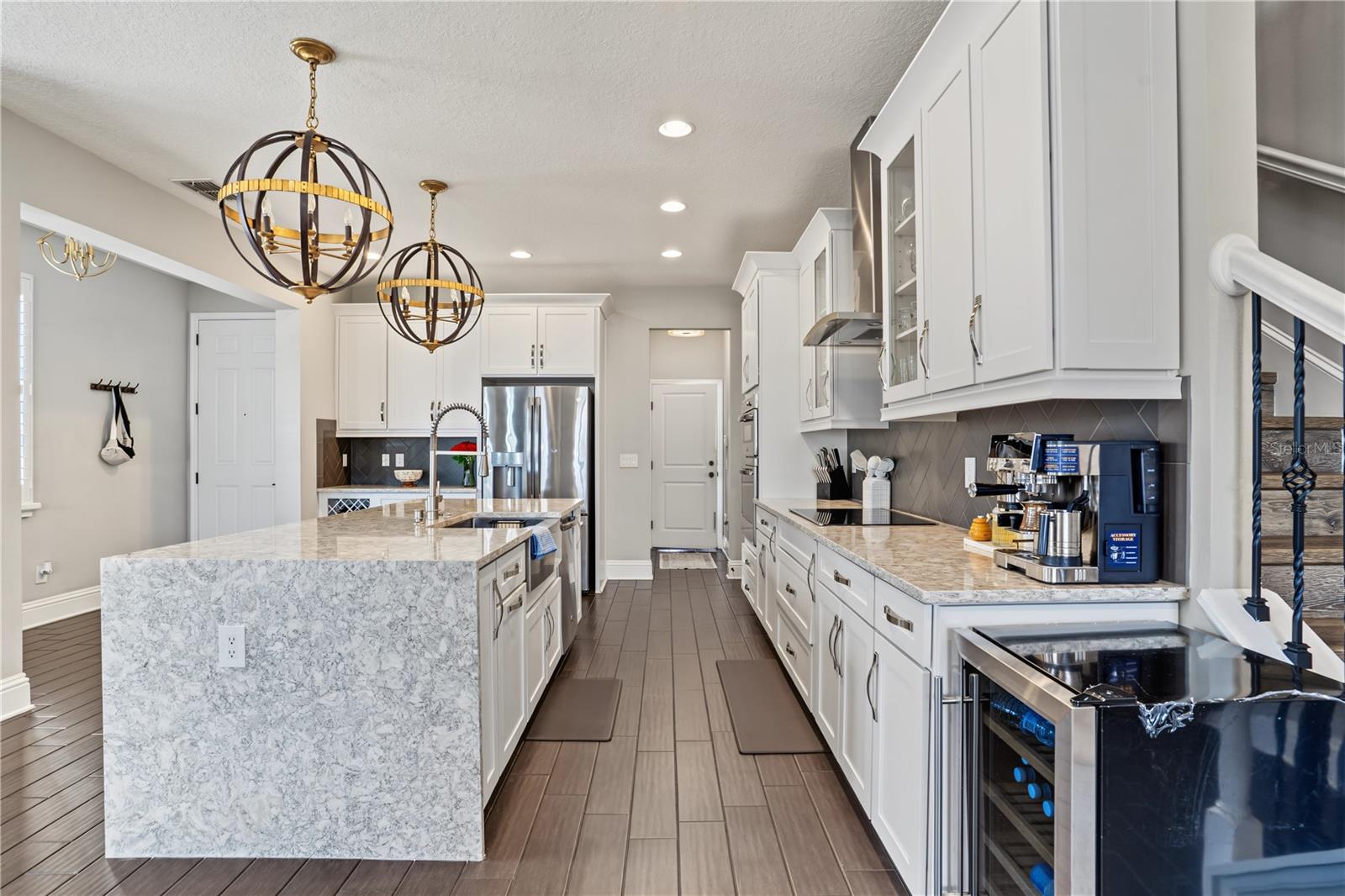 2430 GOLDEN PASTURE CIR — photo 8