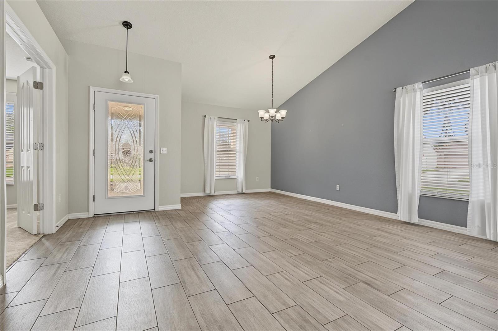 5809 BLACK WALNUT CT — photo 5