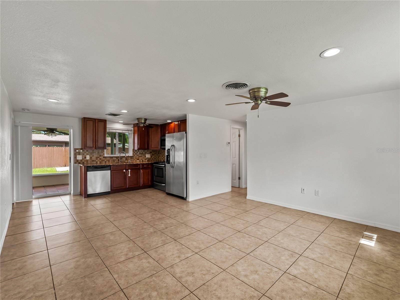310 GRANT RD — photo 6