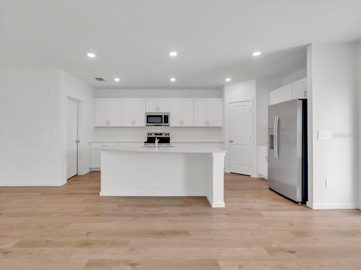 7349 RAINBOW BAY PL — photo 10